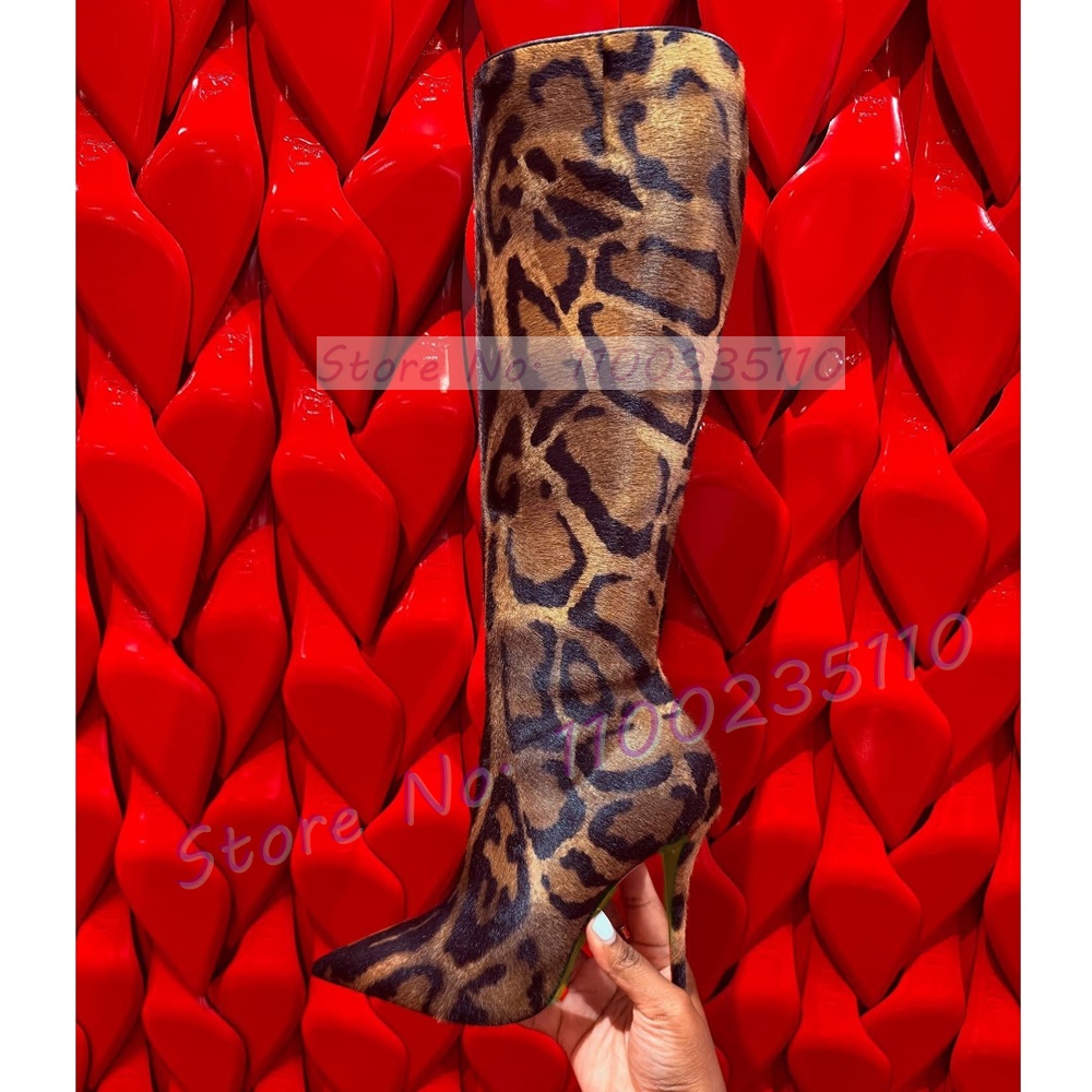 Leopard Print Heels - Kniehohe Stiefel mit Leopardenmuster aus Kunstpferdehaar