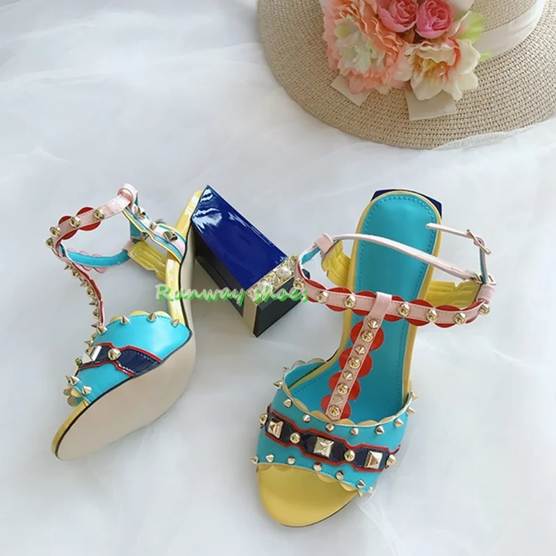 Women'S Shoes Clogs - Strass-Perlen-Absatz-T-Riemen-Damensandalen mit runder Spitze und freiliegender