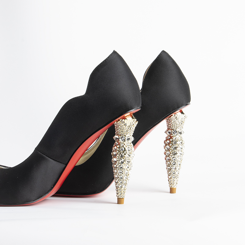 Women'S Shoes Red Bottoms - Luxuriöse rote untere schwarze spitze Zehenabsätze